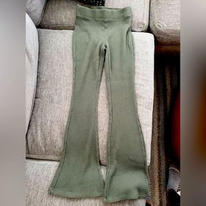 Aerie Flare Waffle Knit Leggings: Size S ; Army Green